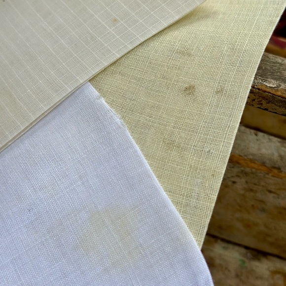 3 Vintage Embroidered Handkerchiefs - Picture 5 of 6